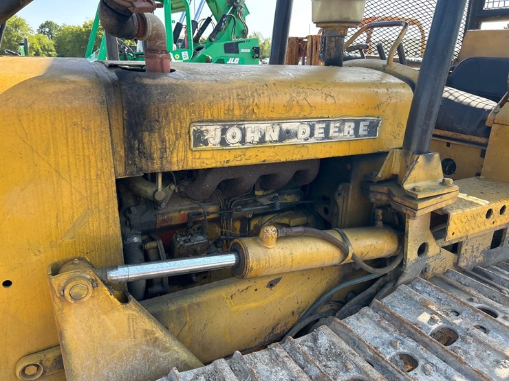 john-deere-450-image-8