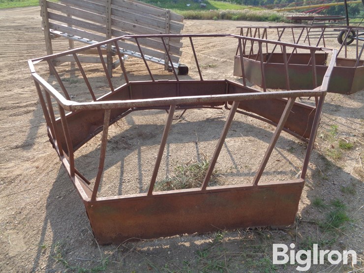 round-bale-feeder-image-9