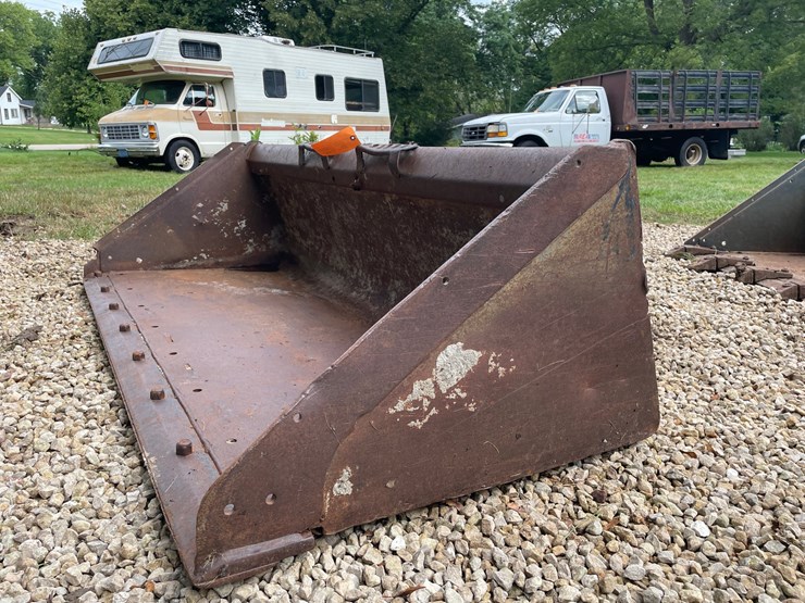 #902-•-bobcat-skid-steer-bucket-(sun-prairie,-wi)-image-7