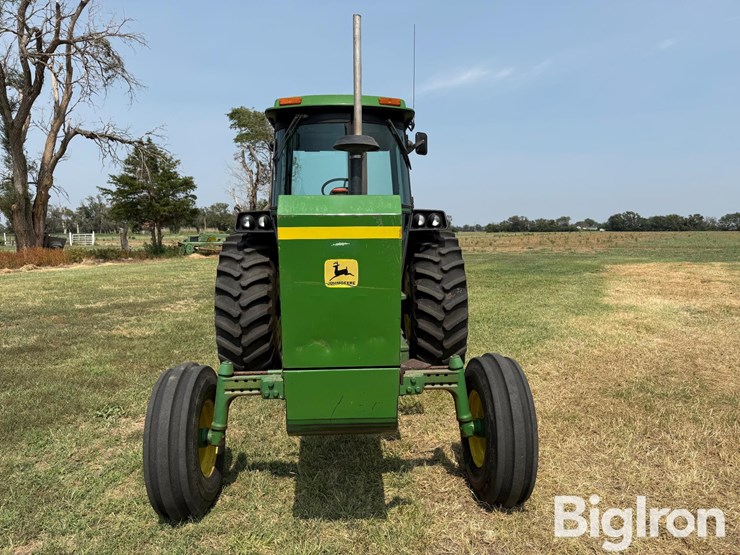 1977-john-deere-4230-image-2