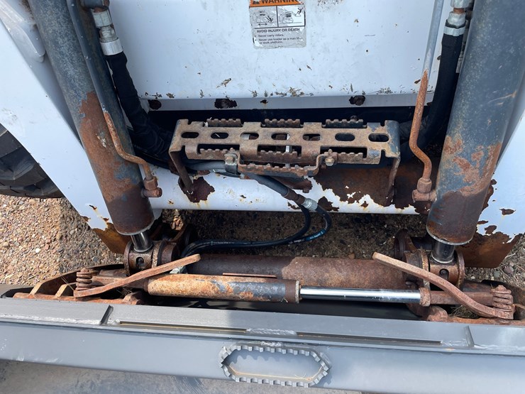 bobcat-s740-image-10