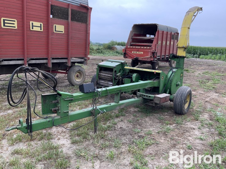 john-deere-3960-image-1