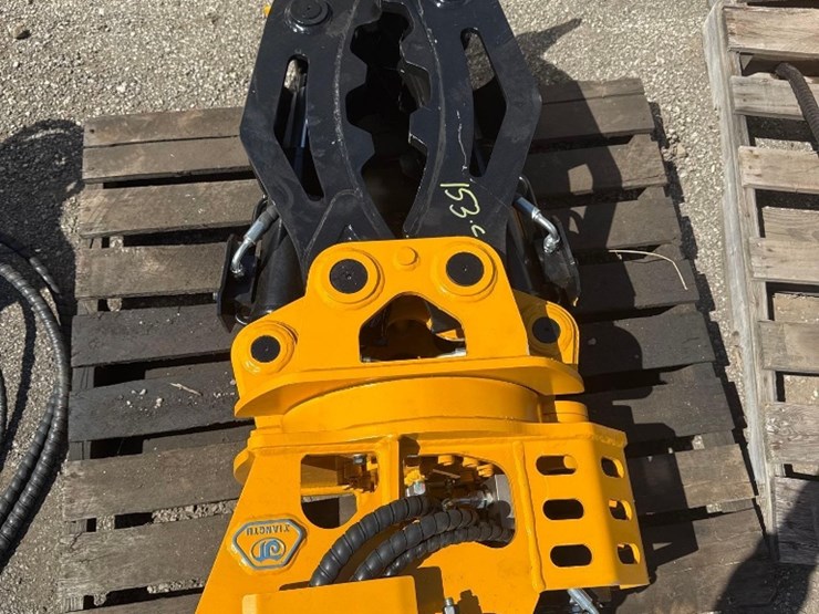 new-jiangtu-co-large-electronic/hydraulic-swivel-grapple-attachment-image-2