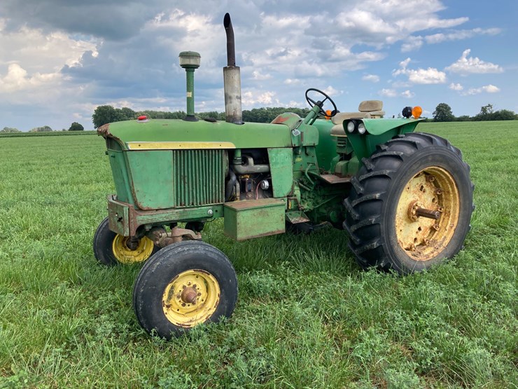 john-deere-3020-image-1