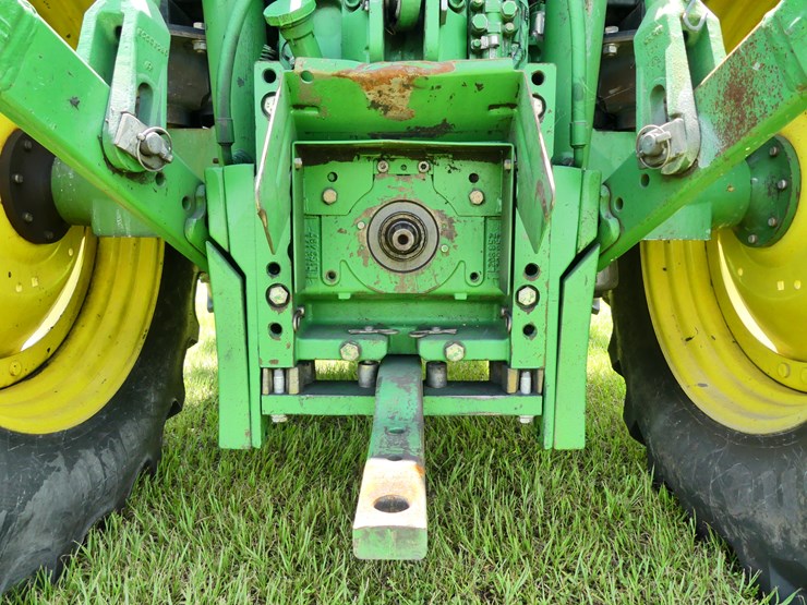 john-deere-6125m-image-8
