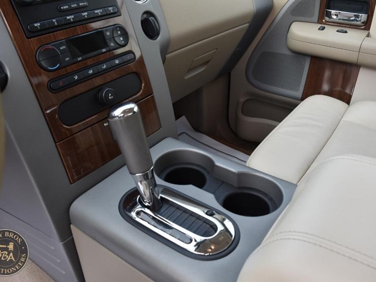 2004-ford-f150-lariat-image-45