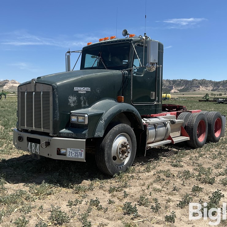 1999 KENWORTH T800