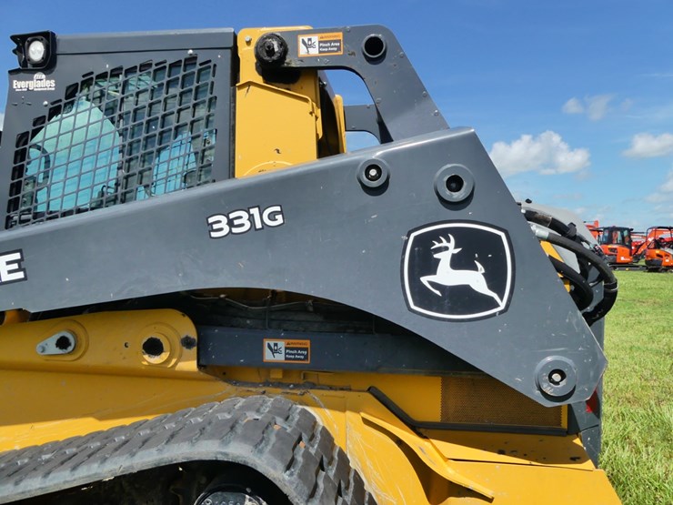 deere-331g-image-8