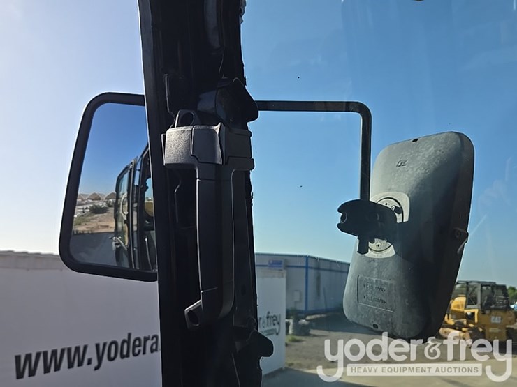 2019-caterpillar-336-image-64