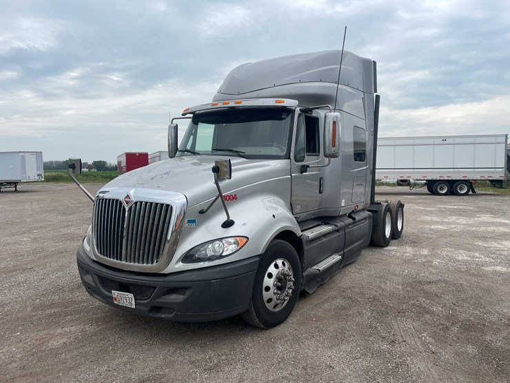 2016-international-prostar-image-1