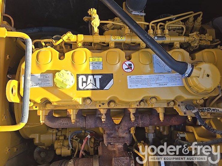 2019-caterpillar-336-image-57