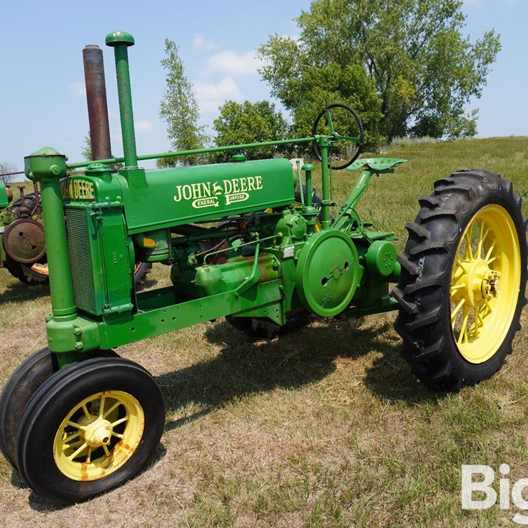 JOHN DEERE A