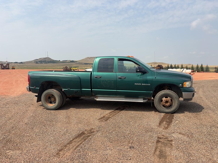 2003-dodge-3500-image-4