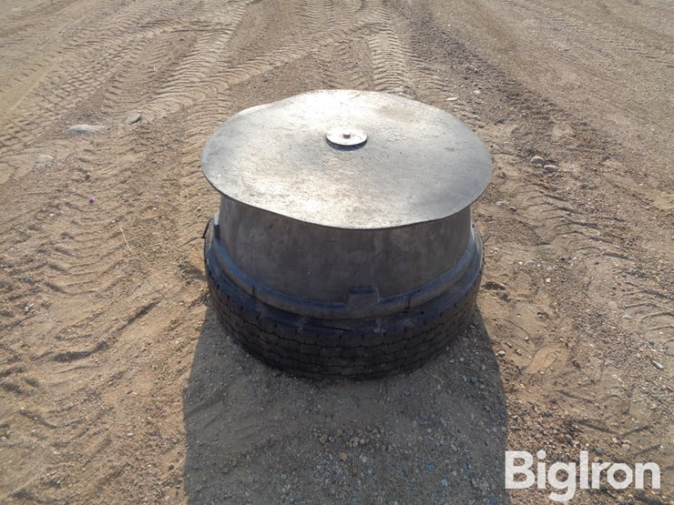 cattle-mineral-feeder-image-5