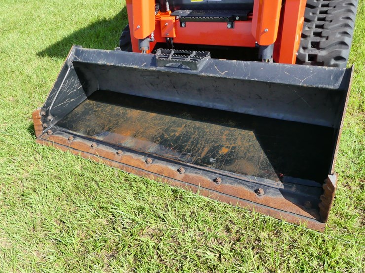 kubota-svl97-2-image-11
