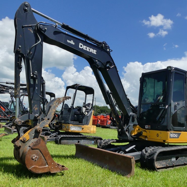 DEERE 60G