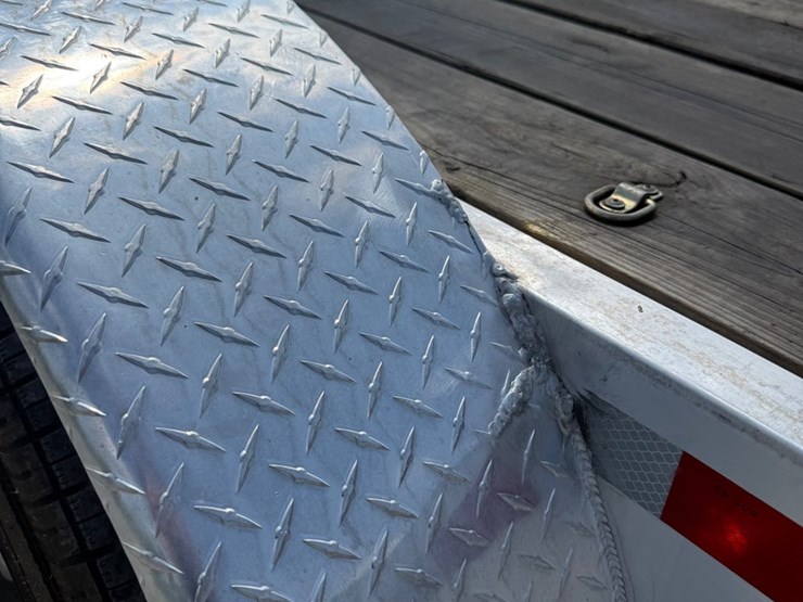 #406-•-2022-wolverine-aluminum-flatbed-trailer(has-wi-title)(helenville,-wi)-image-7