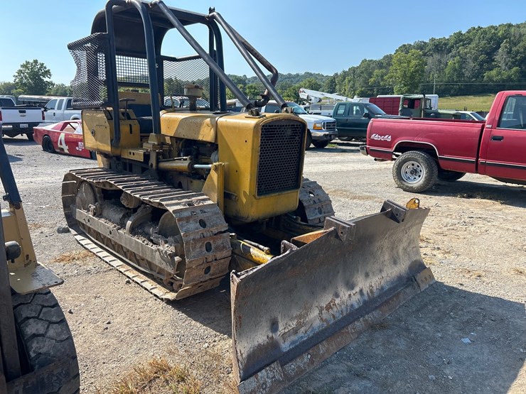 john-deere-450-image-5