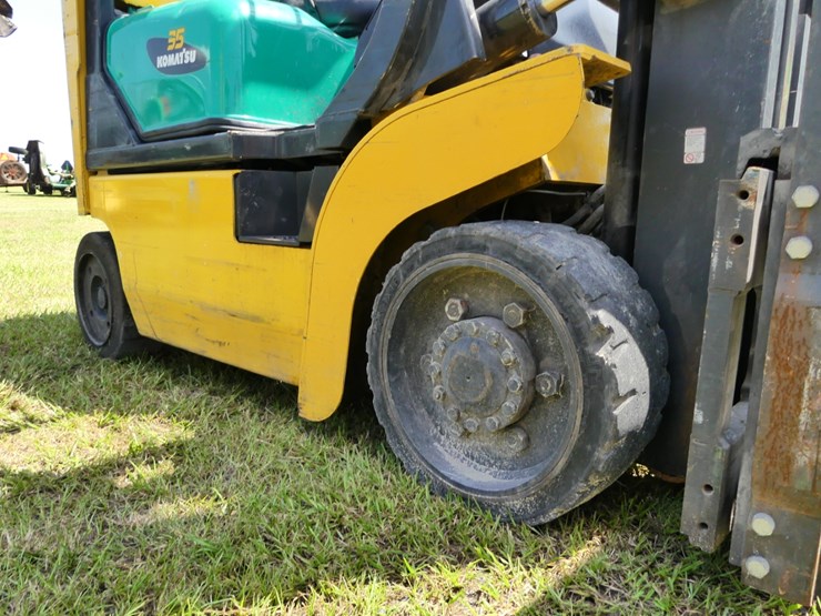 kamatsu-fg-35bcs-8--lp-warehouse-forklift-image-9