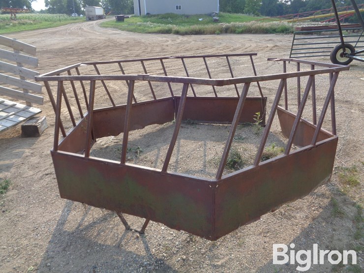 round-bale-feeder-image-9