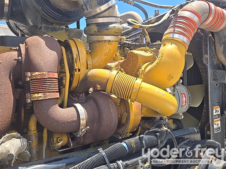 2005-peterbilt-357-image-58
