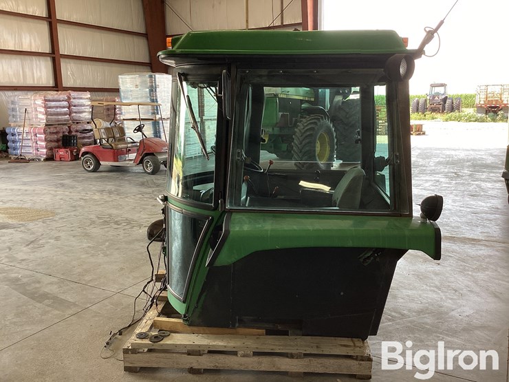 john-deere-4240-image-8