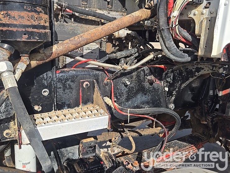 1999-peterbilt-357-image-51