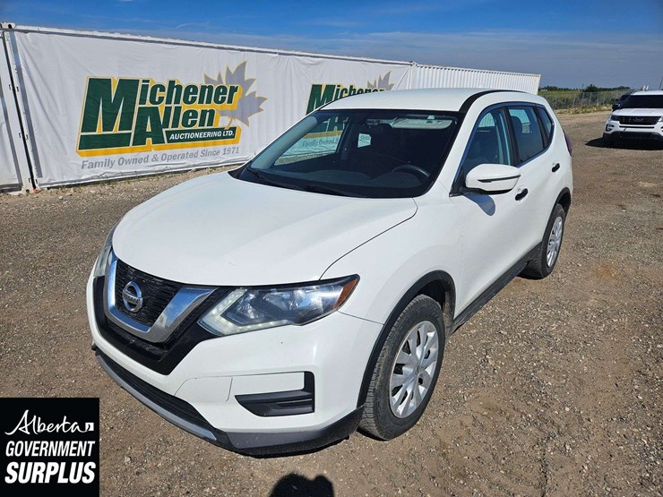 2017-nissan-rogue-image-1