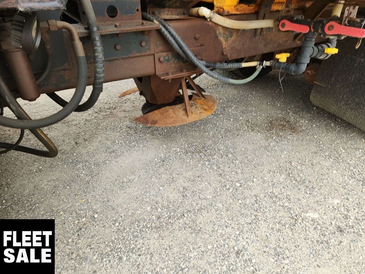 international-workstar-7500-image-43