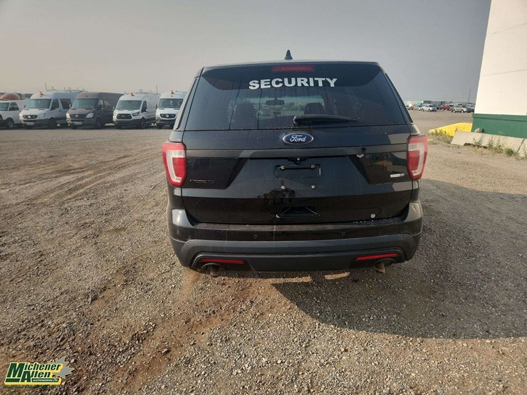 ford-explorer-image-4