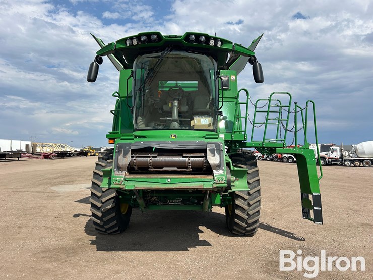 2023-john-deere-s780-image-2