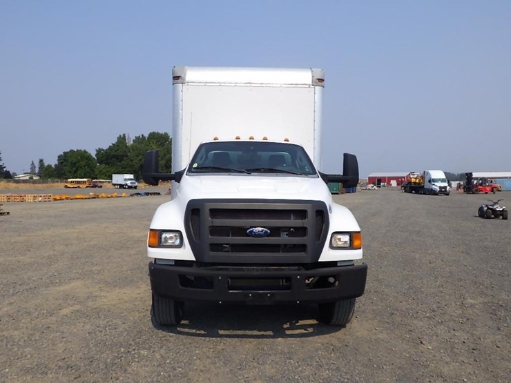 2015-ford-f750-image-8