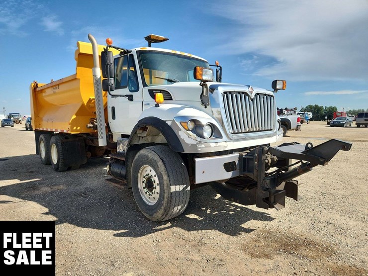 international-workstar-7500-image-2