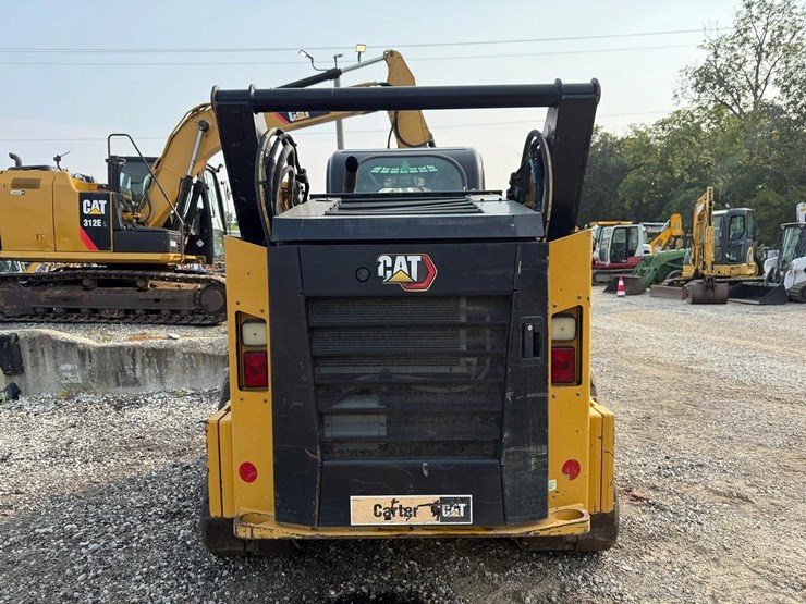 2021-caterpillar-299d3-image-3