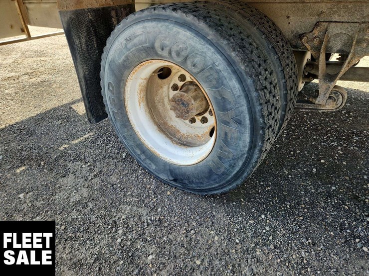international-durastar-4300-image-21