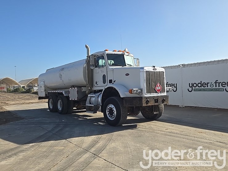 1999-peterbilt-357-image-7