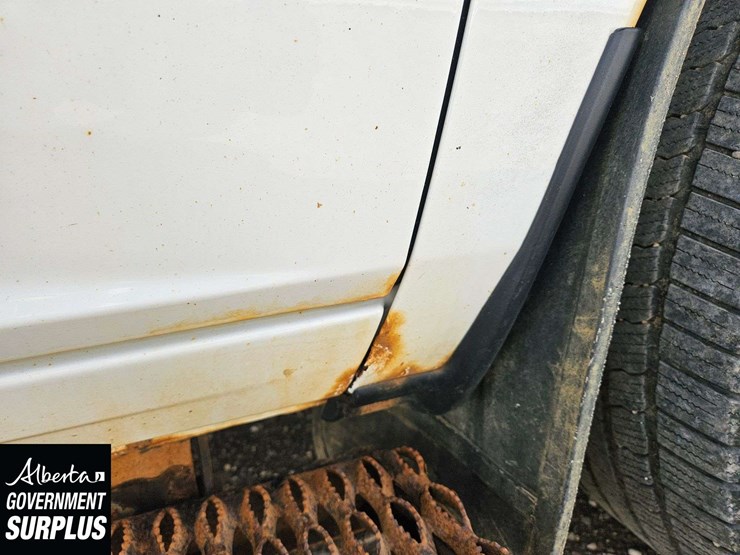 2019-ram-1500-classic-image-27
