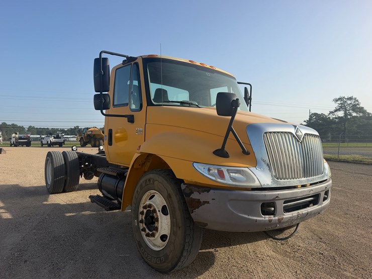 2006-international-4300-image-1