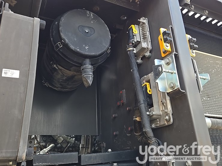 2020-volvo-ec300el-image-33