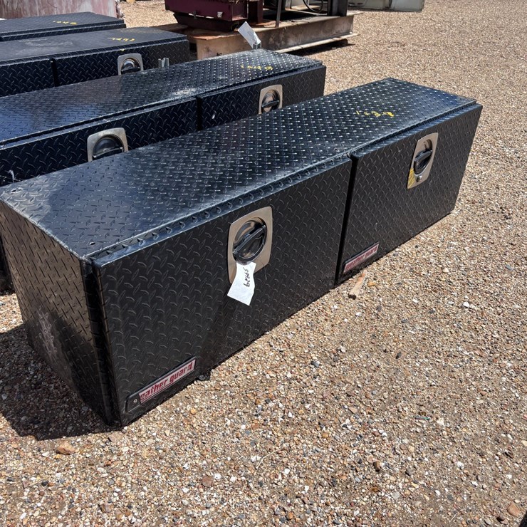 #1639 • TOOL BOX FOR SERVICE BED