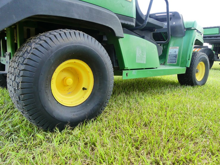 john-deere-gator-image-6