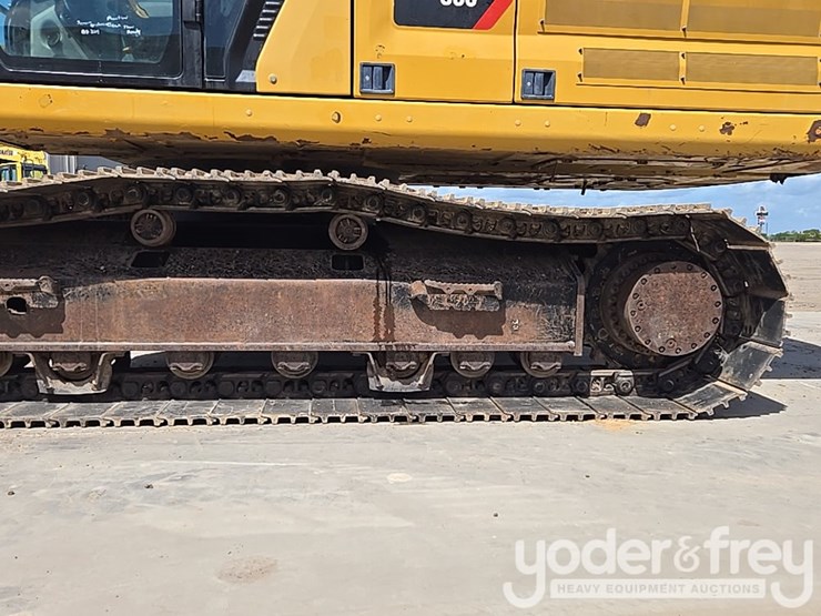 2019-caterpillar-336-image-11