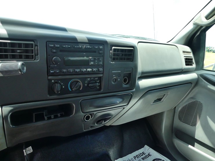2006-ford-f650-image-15