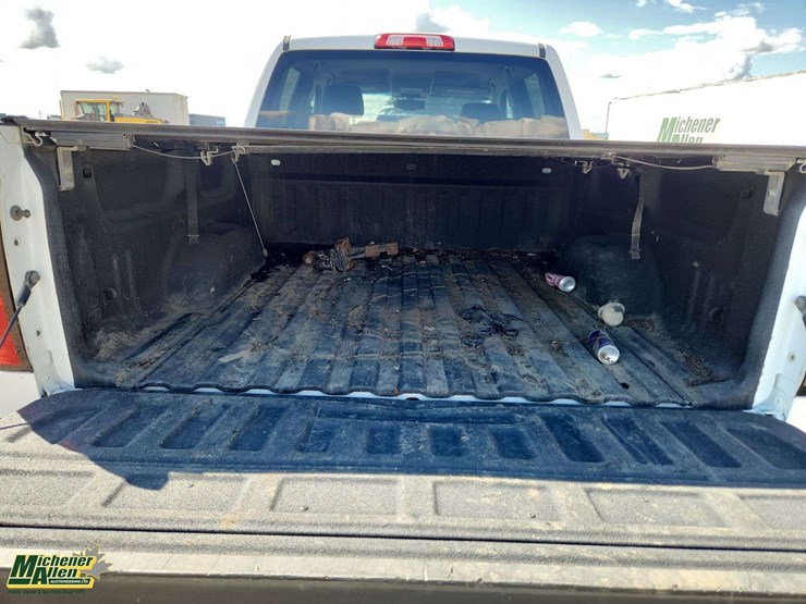 2017-gmc-sierra-1500-image-17