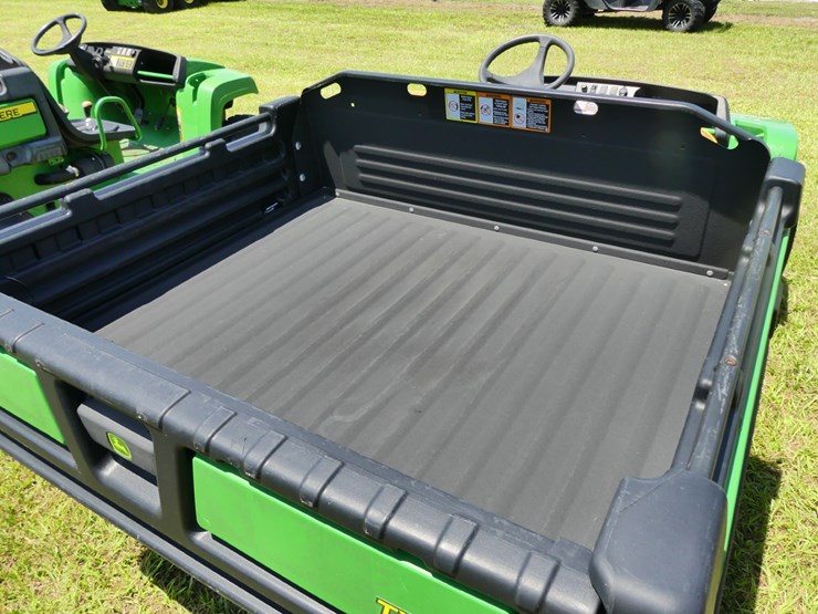2024-john-deere-gator-image-7