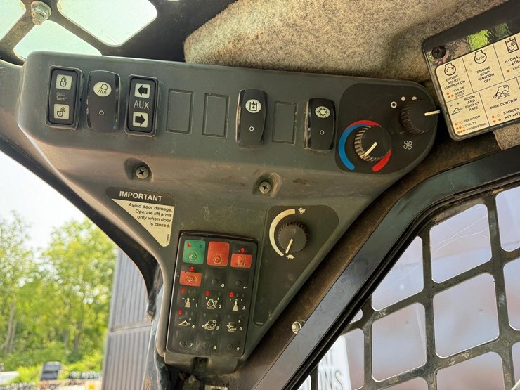 2019-deere-333g-image-20