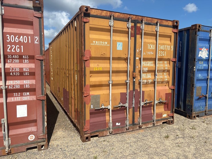 #1214-•-20ft-shipping-container-image-2
