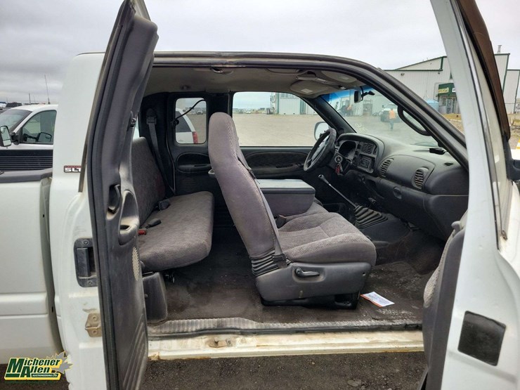 2001-dodge-ram-1500-image-33
