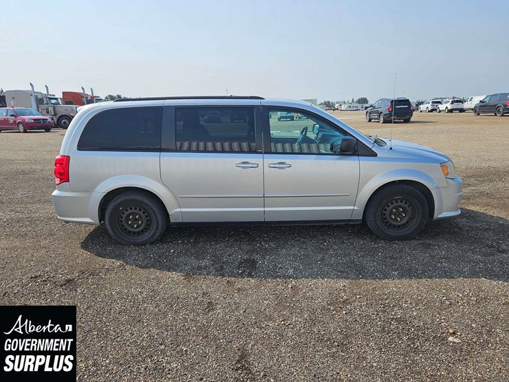 2011-dodge-grand-caravan-se-image-26