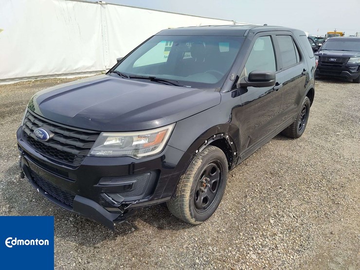 2017-ford-explorer-image-1